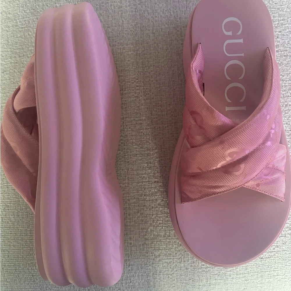 Brand new Gucci slides. Never worn. - Picture 2 of 7